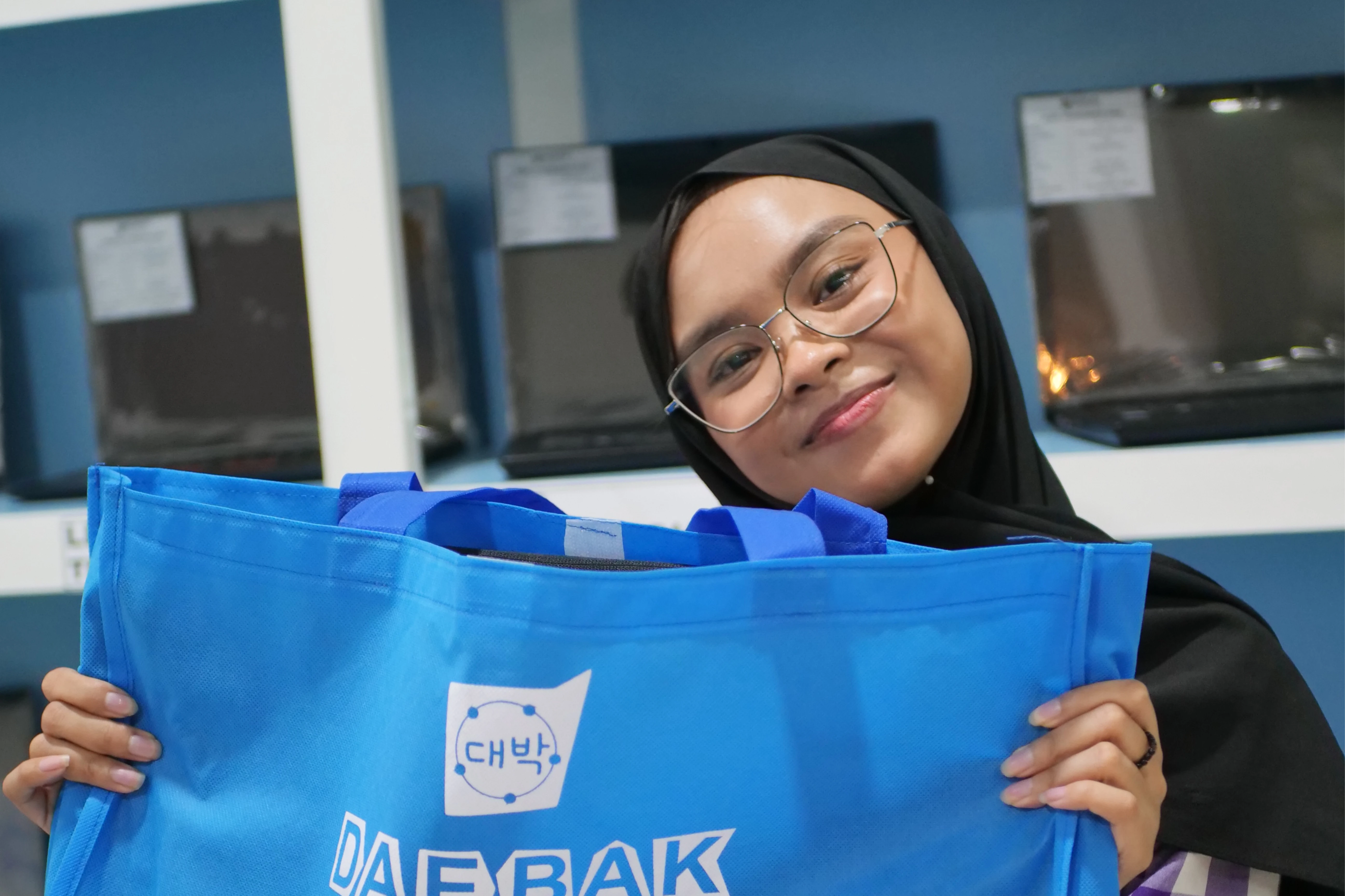 Rara Mahasiswi UGM